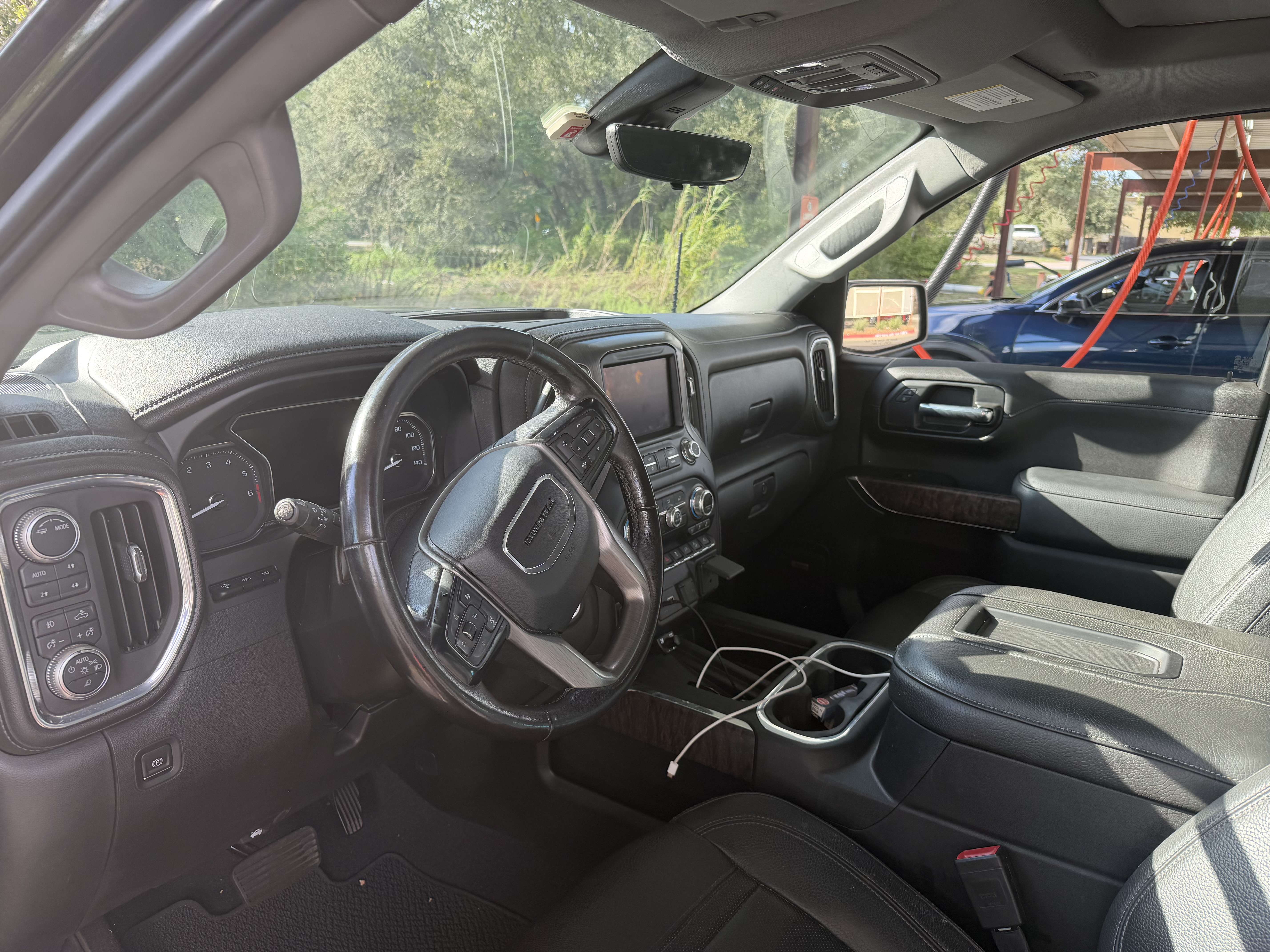 Used 2020 GMC Sierra 1500 Denali w/ Denali Ultimate Package AWD/4WD image 10