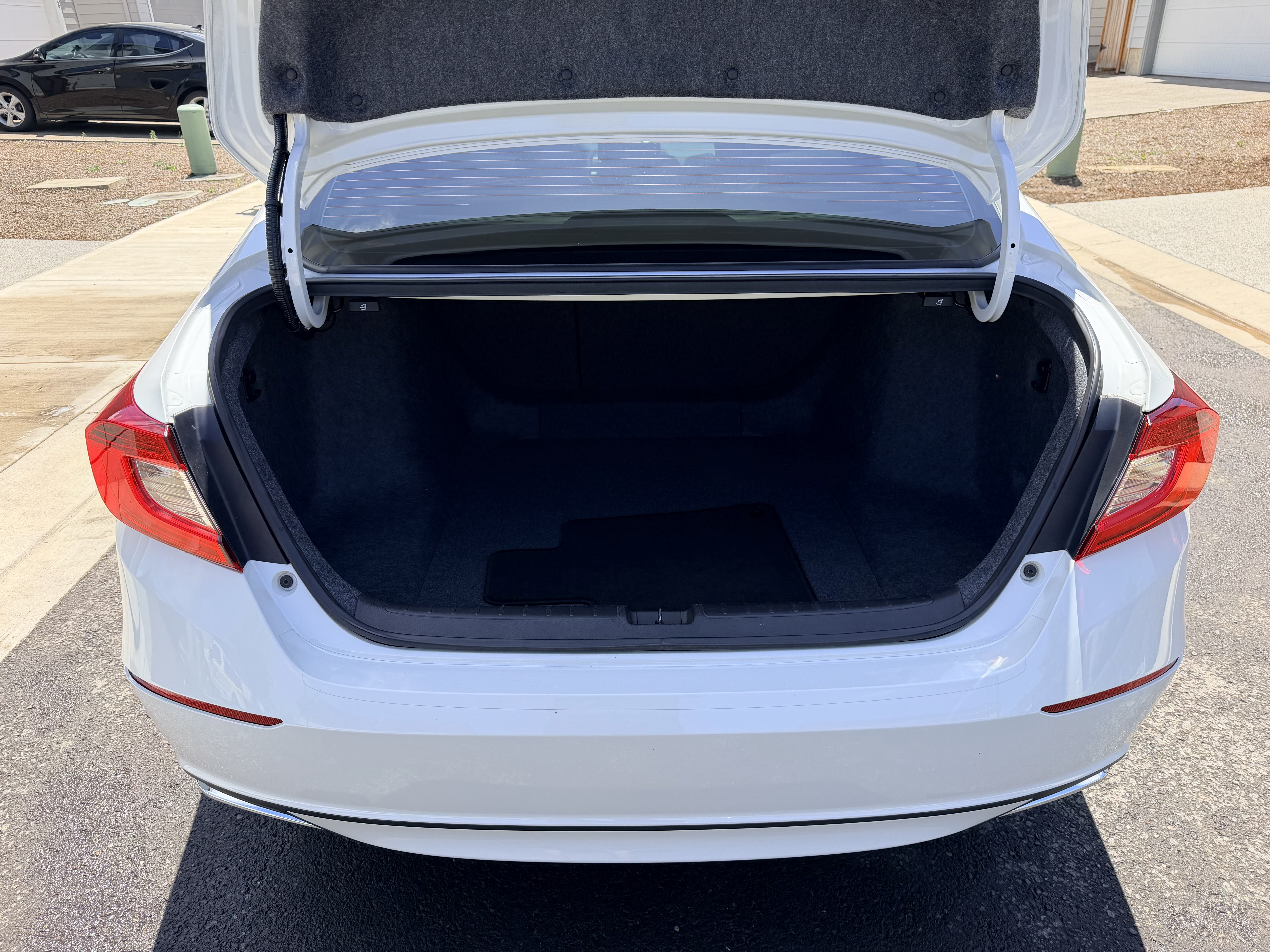 Used 2018 Honda Accord EX-L image 5
