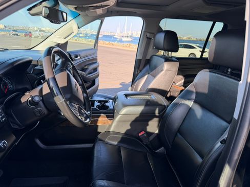 Used 2017 Chevrolet Suburban LT AWD/4WD image 14