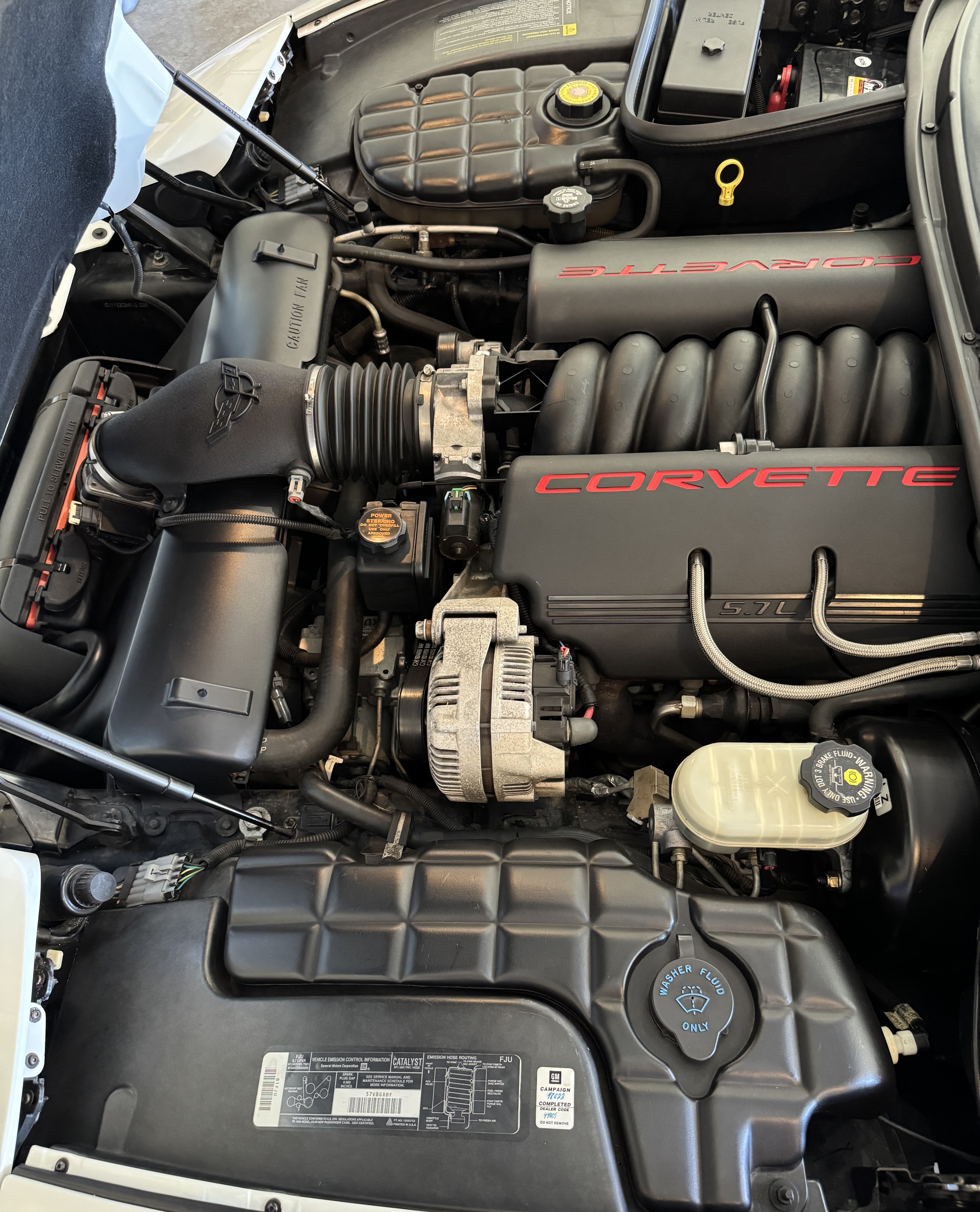 Used 1998 Chevrolet Corvette Coupe RWD image 17
