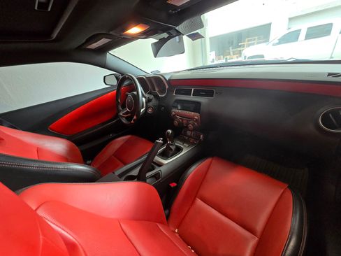 Used 2011 Chevrolet Camaro SS w/ RS Package image 11