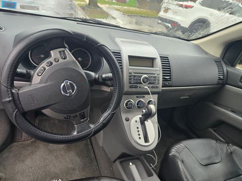 Used 2009 Nissan Sentra 2.0 SL w/ 2.0 SL Premium Plus Pkgto Pkg image 6