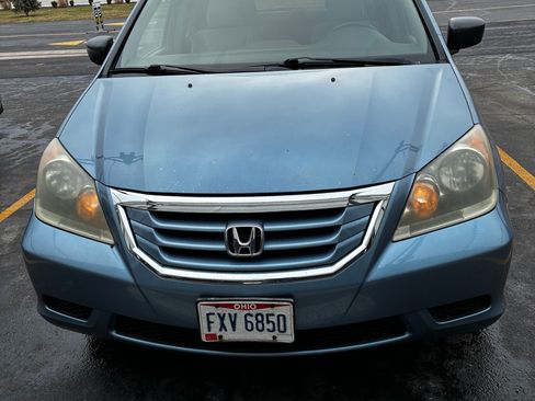 Used 2010 Honda Odyssey LX image 1