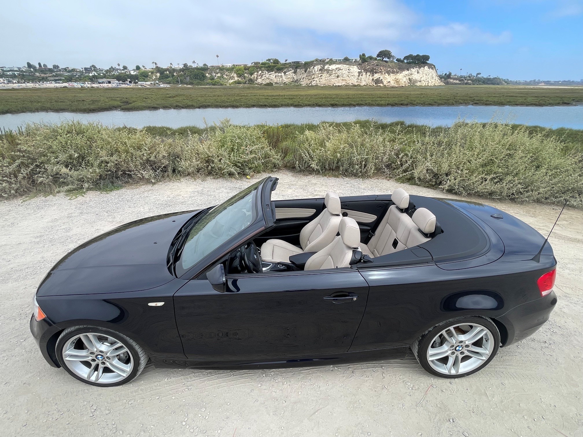 Used 2013 BMW 135i Convertible RWD image 4