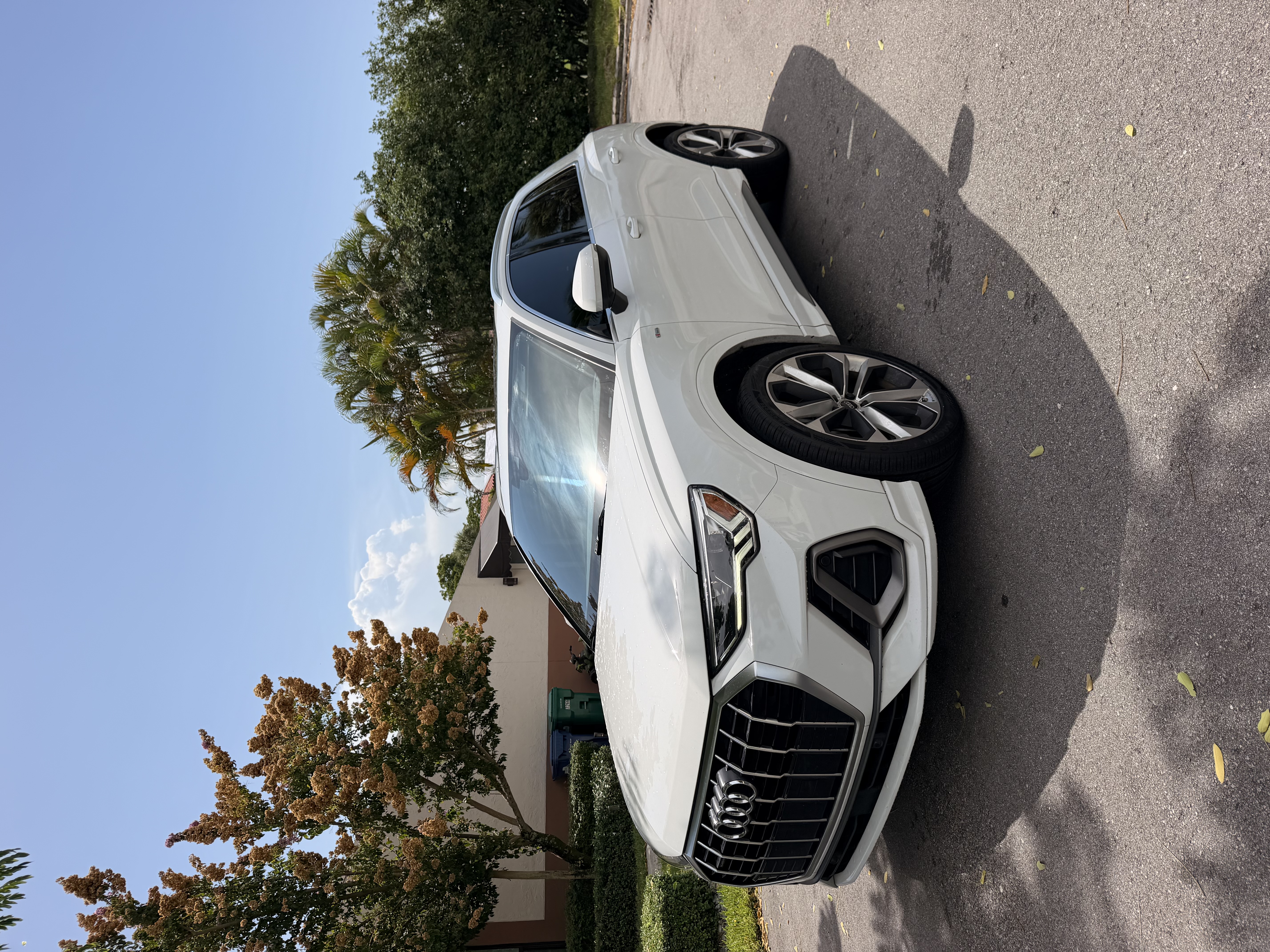 Used 2021 Audi Q3 2.0T Premium Plus w/ Premium Plus Package AWD/4WD image 1