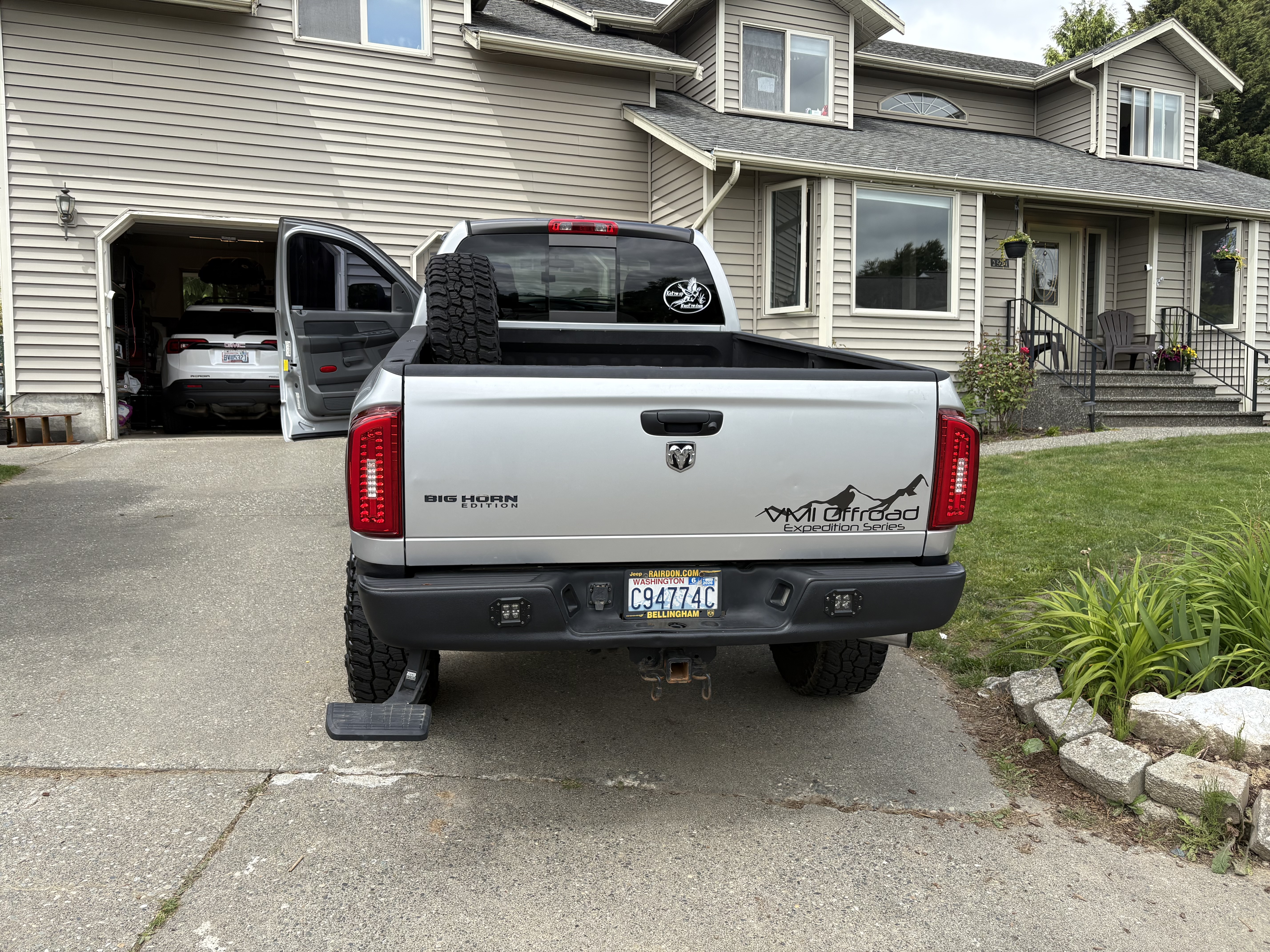 Used 2007 Dodge Ram 2500 Truck SLT w/ Quad Cab Big Horn Value Group AWD/4WD image 4