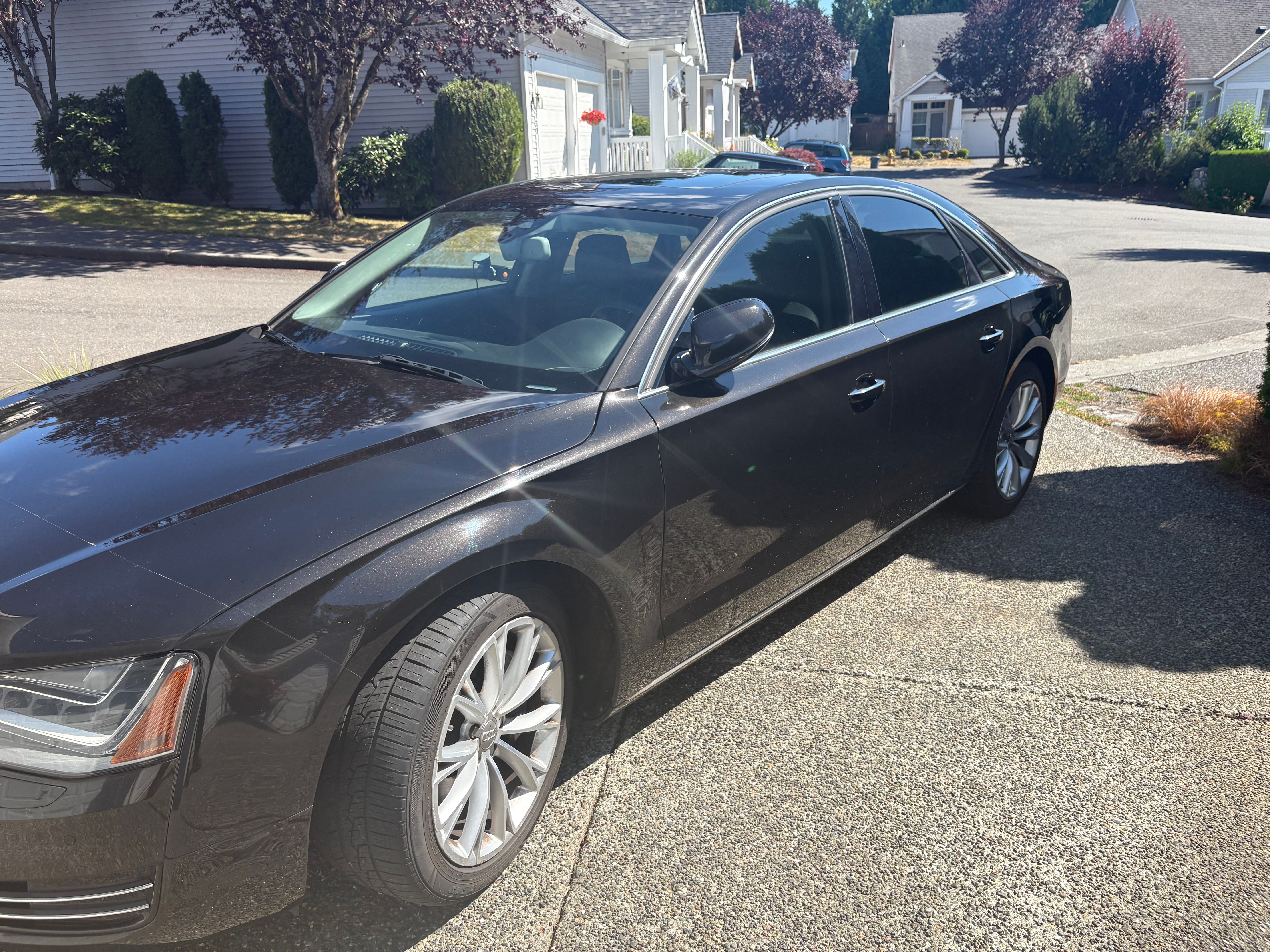 Used 2013 Audi A8 3.0T AWD/4WD image 6