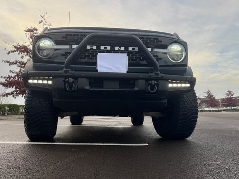 Used 2024 Ford Bronco Wildtrak image 13