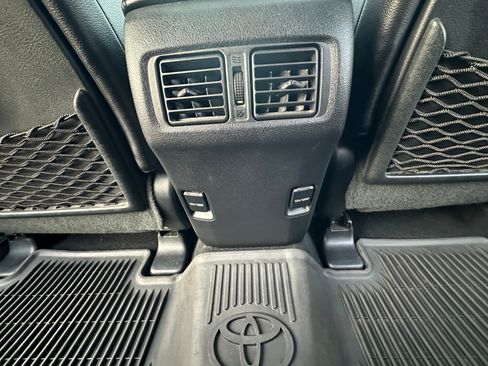 Used 2018 Toyota 4Runner Limited image 27