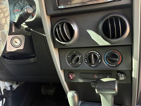 Used 2007 Jeep Wrangler X AWD/4WD image 6