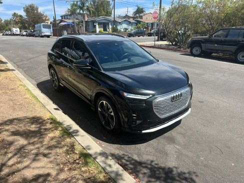 Used 2022 Audi Q4 e-tron Premium Plus AWD/4WD image 2