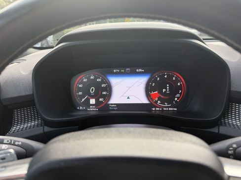 Used 2020 Volvo XC40 T5 R-Design AWD/4WD image 11