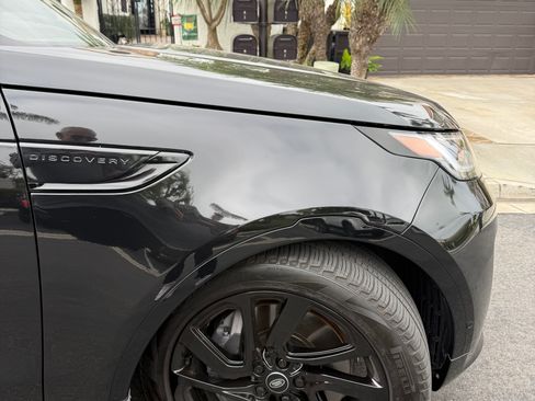 Used 2024 Land Rover Discovery Dynamic SE image 14