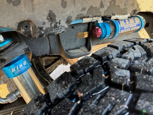 Used 2021 Toyota Tundra 4x4 CrewMax image 9