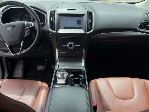 Used 2019 Ford Edge Titanium w/ Equipment Group 301A image 22