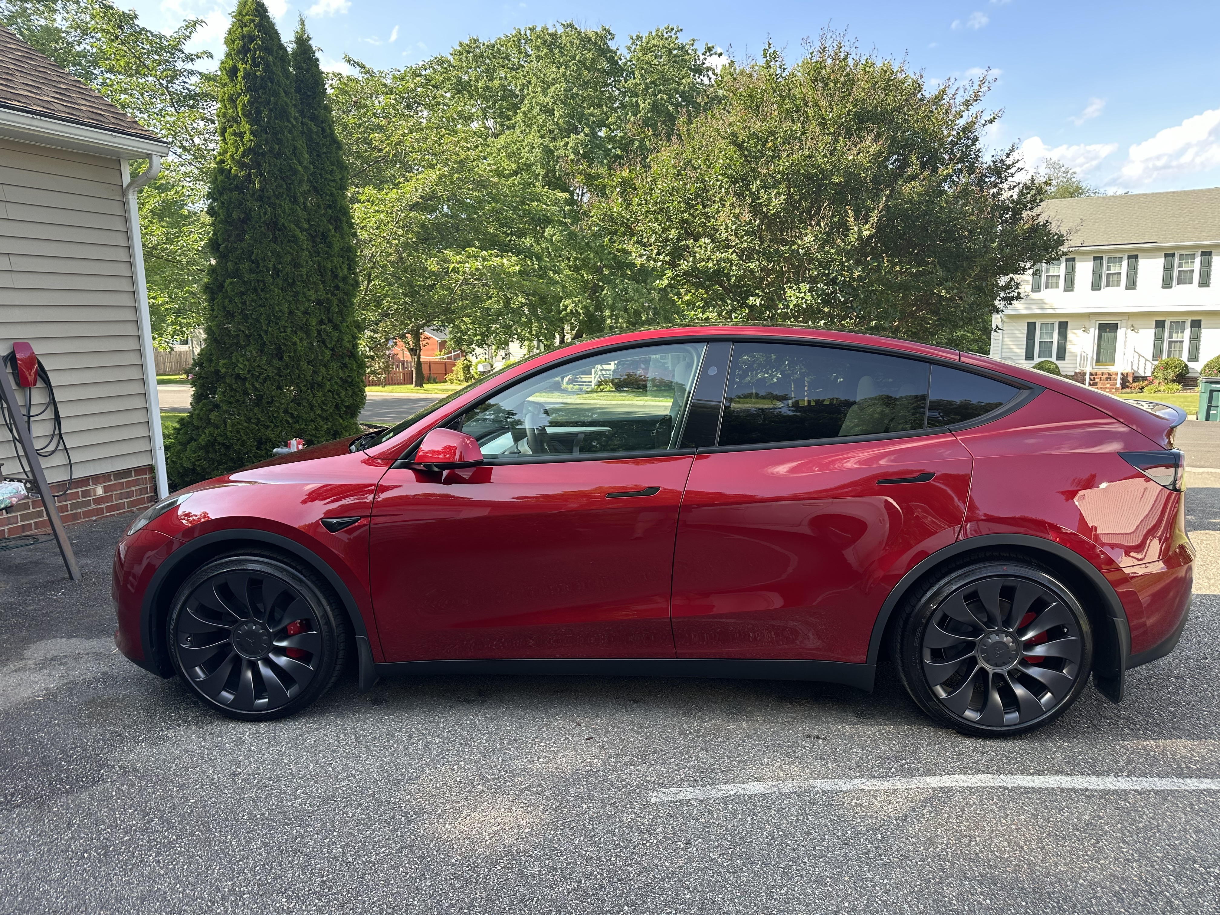 Used 2024 Tesla Model Y Performance AWD/4WD image 6
