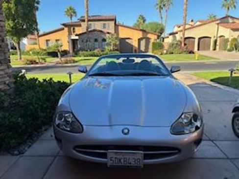 Used 2000 Jaguar XK8 Convertible image 2