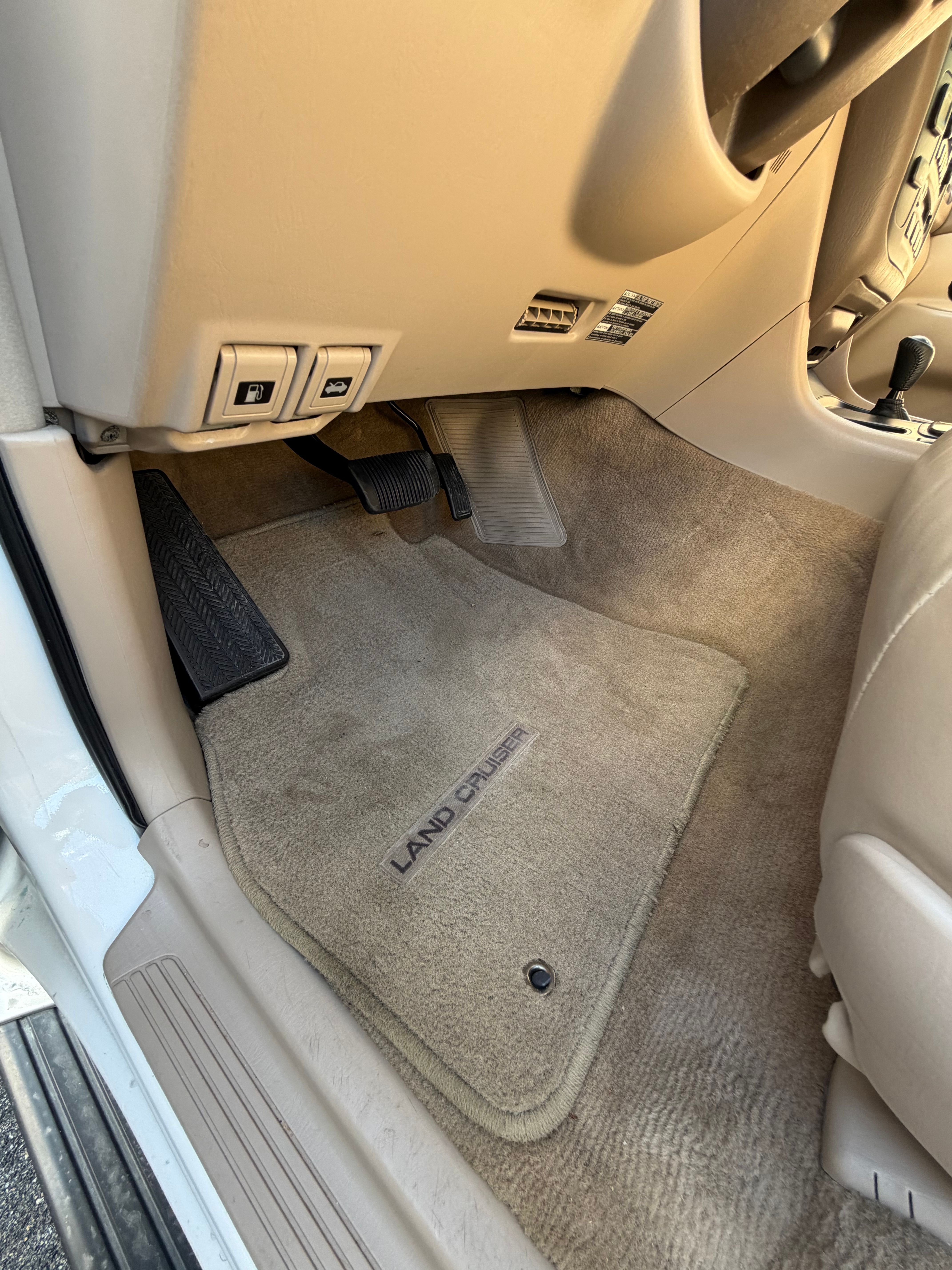 Used 2002 Toyota Land Cruiser AWD/4WD image 19