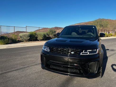 Used 2018 Land Rover Range Rover Sport SVR image 11