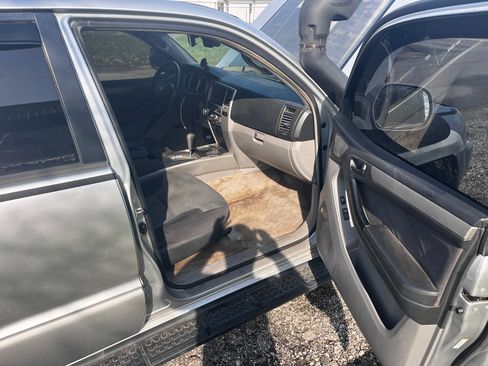 Used 2004 Toyota 4Runner Sport image 21