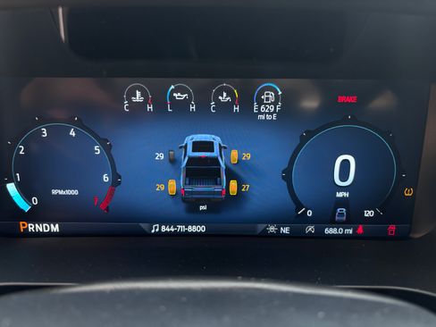 Used 2025 Ford F150 XL image 6