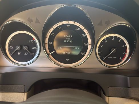 Used 2009 Mercedes-Benz C 300 4MATIC Sedan image 14