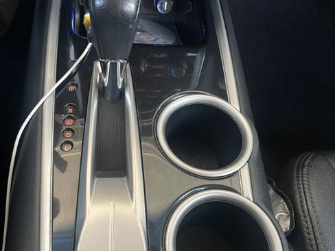 Used 2013 Nissan Pathfinder SV image 14