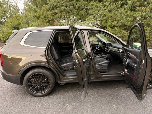 Used 2020 Kia Telluride EX AWD/4WD image 8