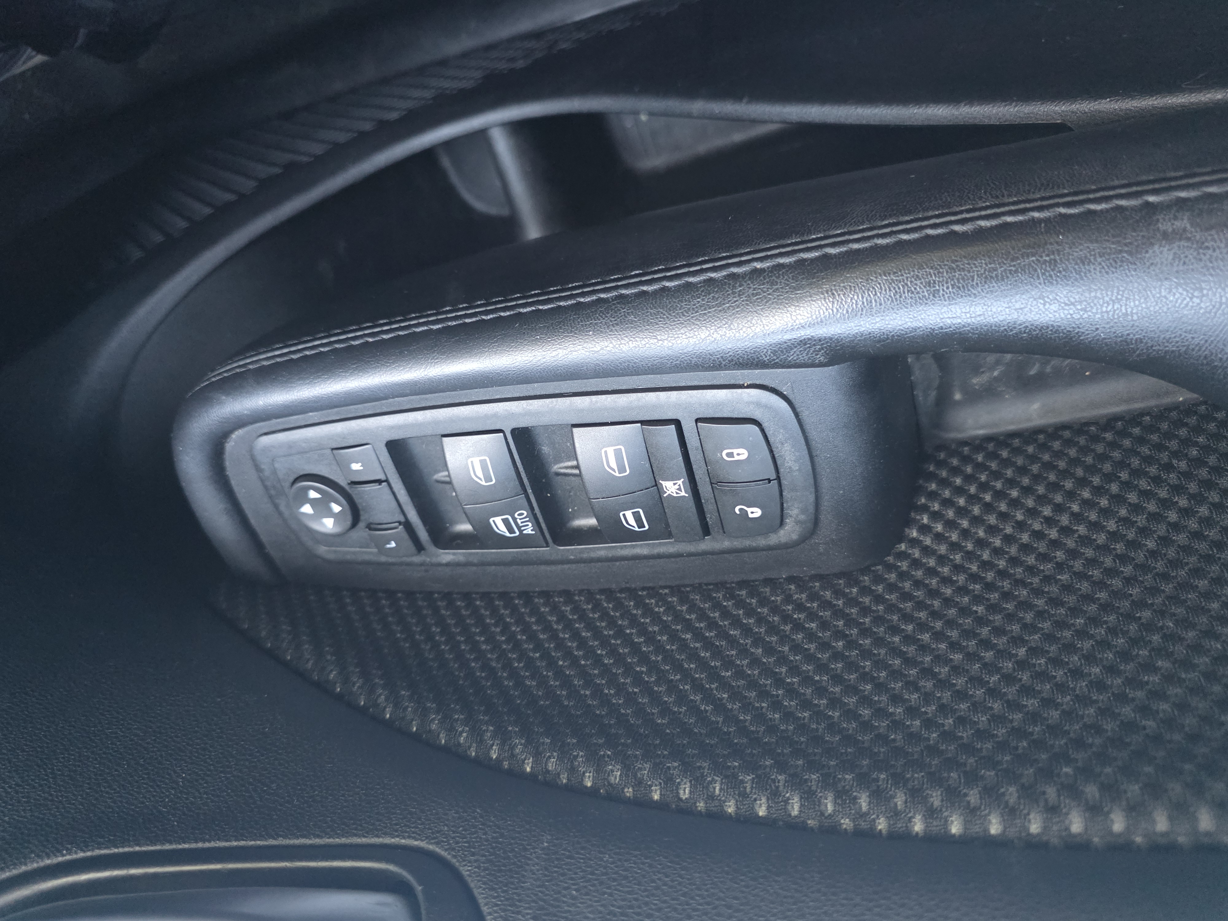 Used 2016 Dodge Dart SE w/ Convenience Group FWD image 13