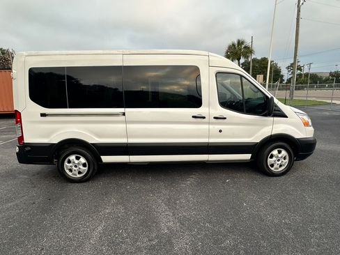 Used 2019 Ford Transit 350 XLT image 4