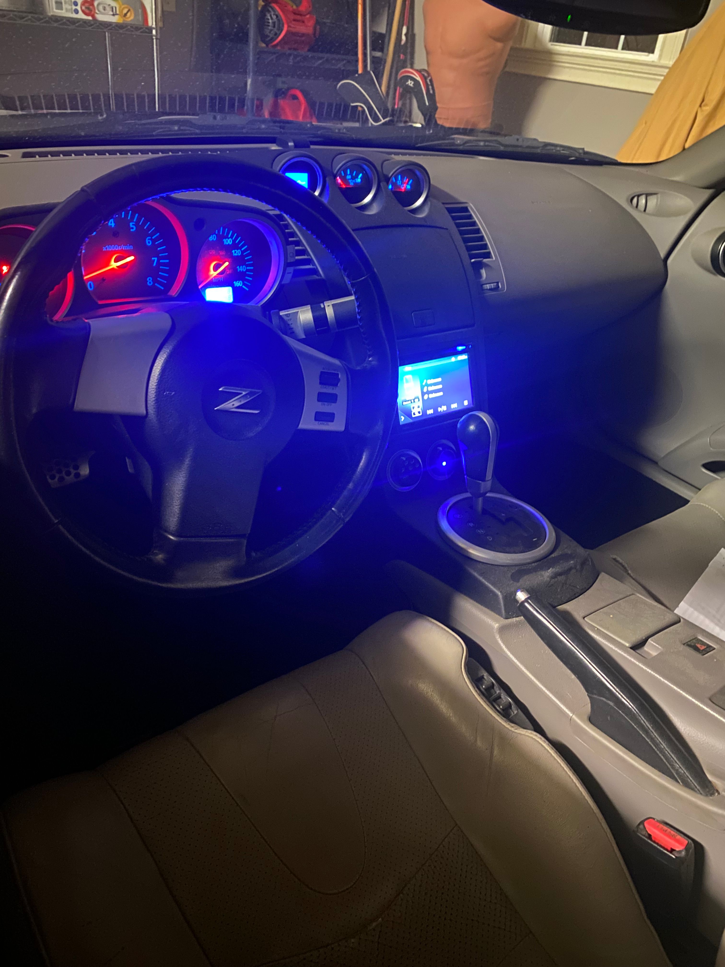 Used 2005 Nissan 350Z Touring RWD image 20