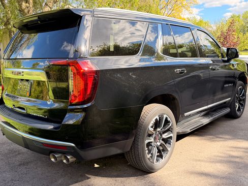 Used 2023 GMC Yukon Denali AWD/4WD image 5