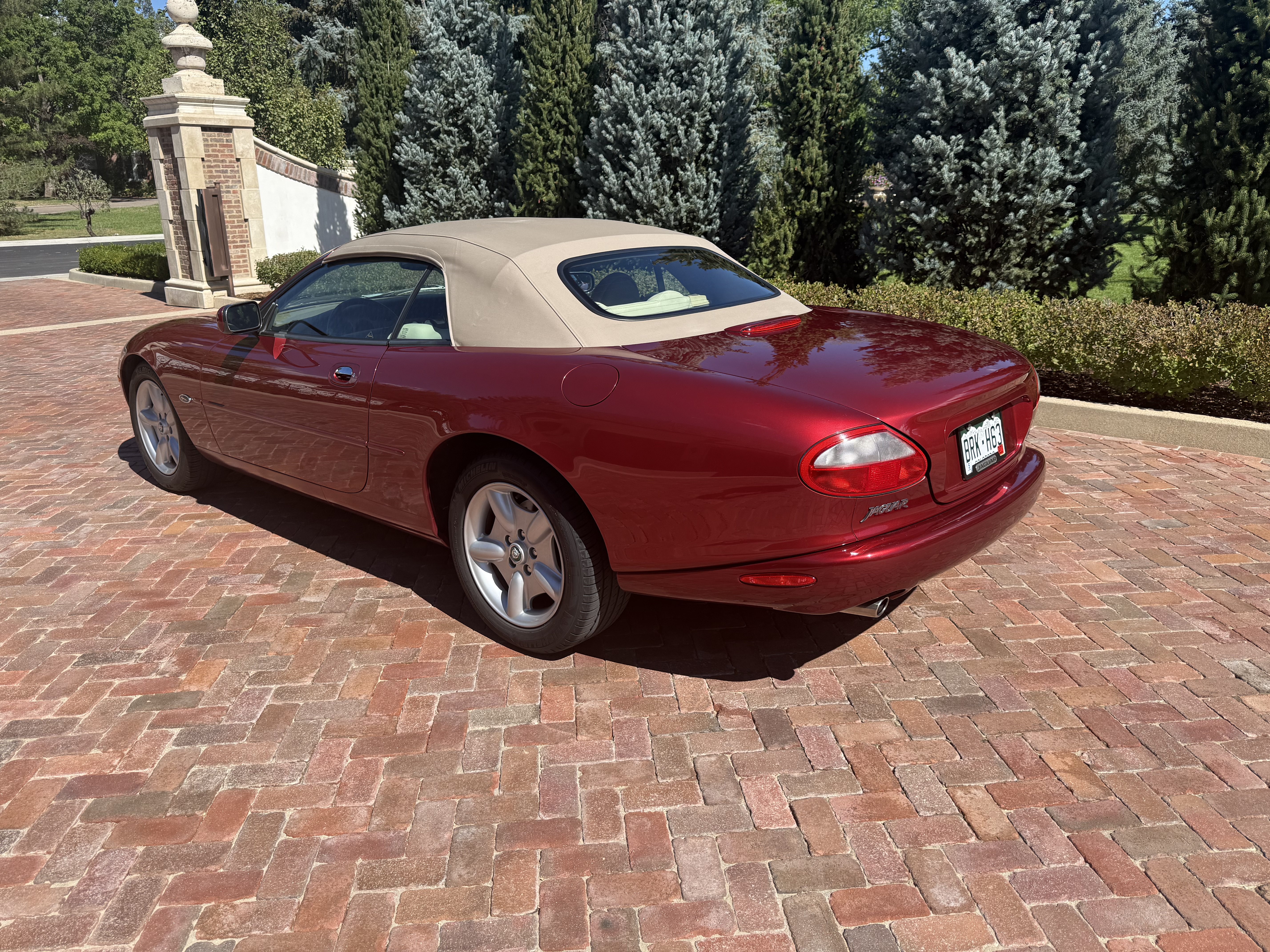 Used 1997 Jaguar XK8 Convertible RWD image 9