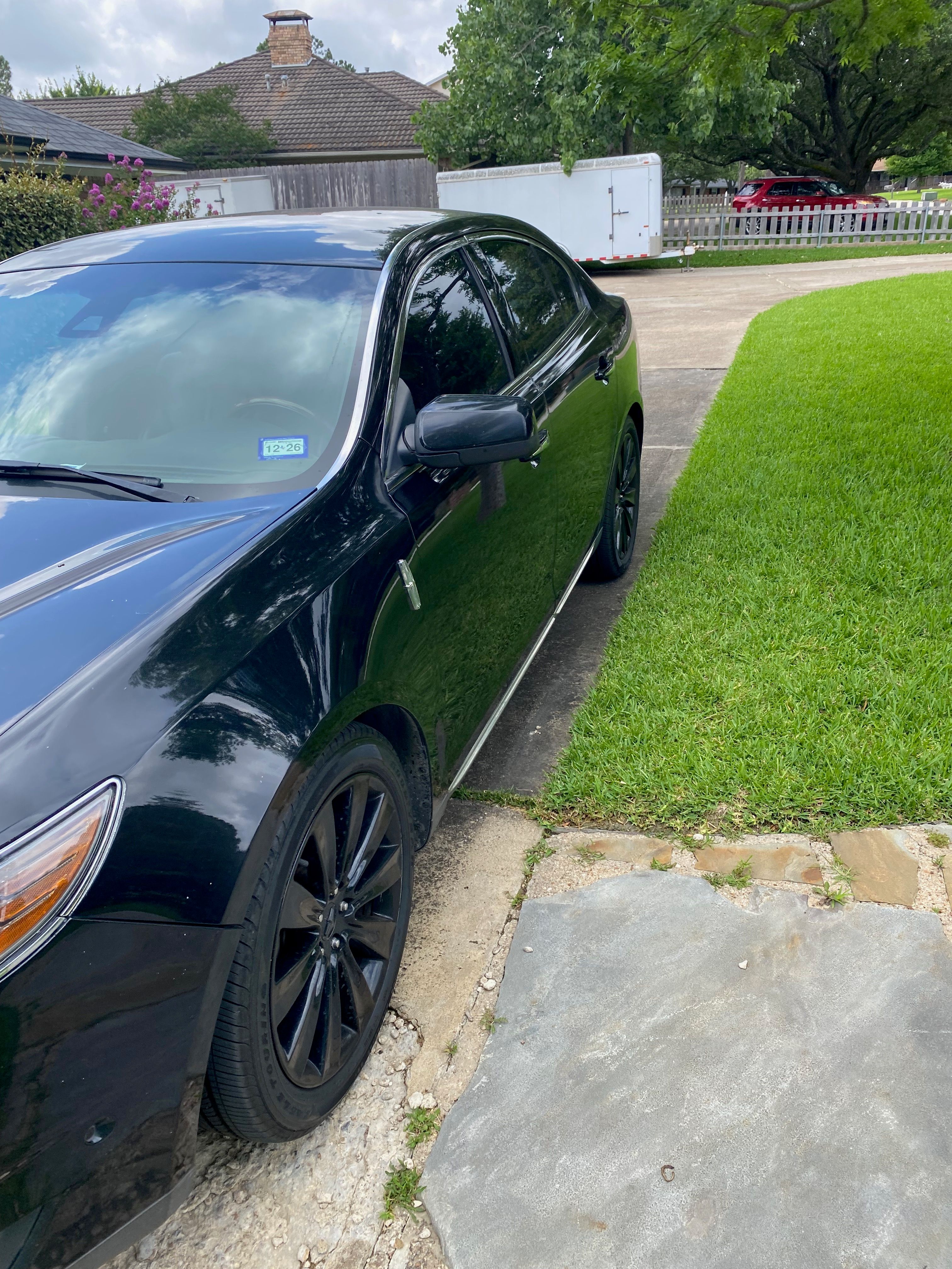 Used 2016 Lincoln MKS AWD w/ Equipment Group 201A image 11