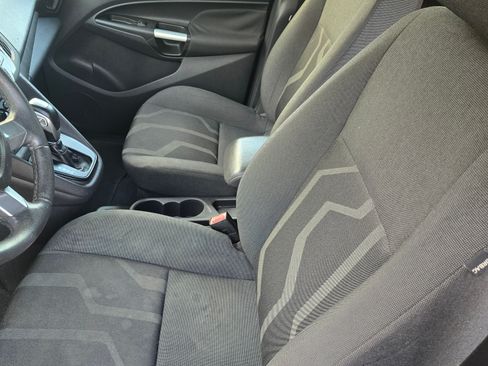 Used 2015 Ford Transit Connect XLT image 11
