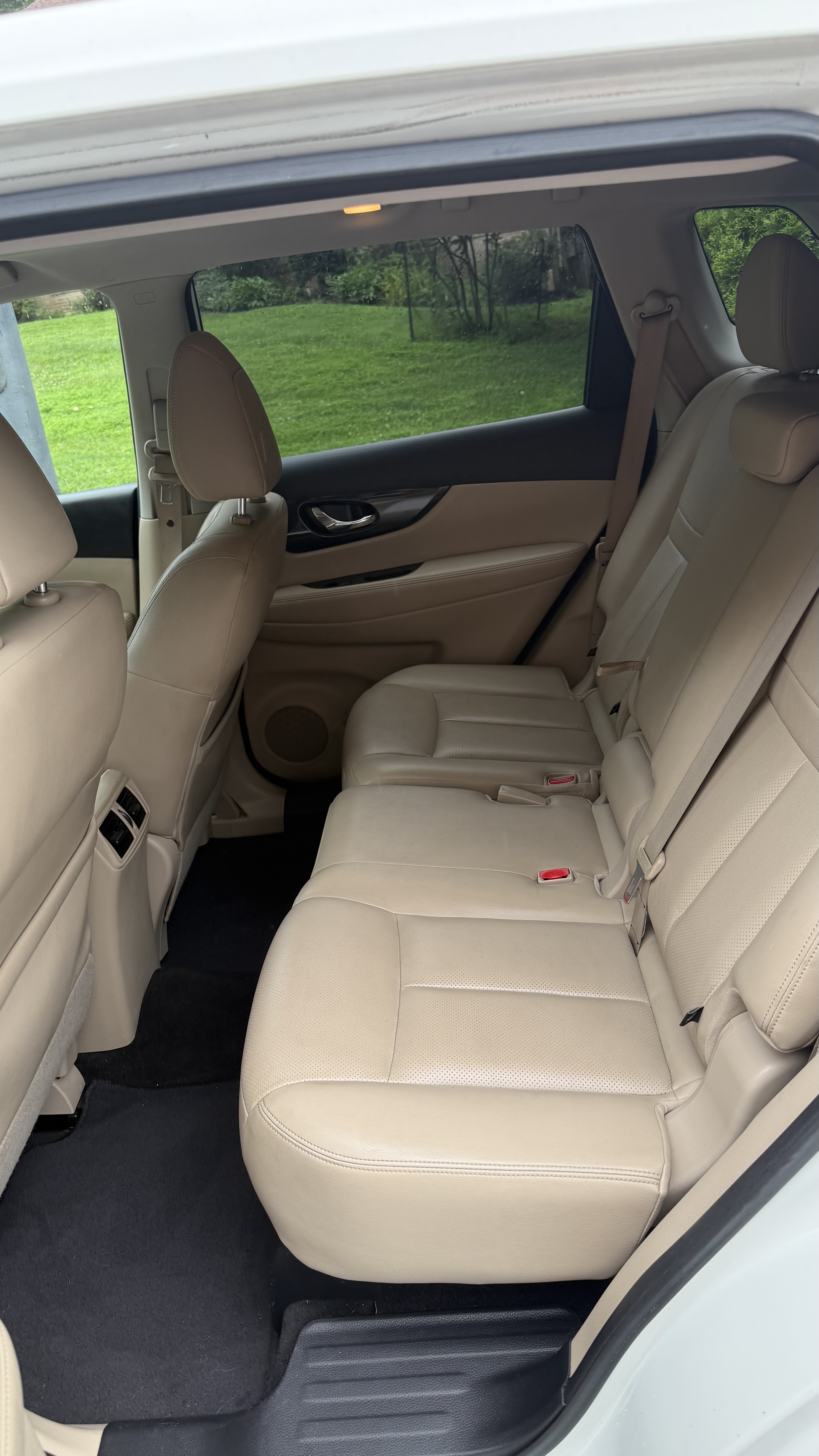 Used 2018 Nissan Rogue SL w/ Premium Package AWD/4WD image 6