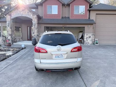 Used 2013 Buick Enclave Leather w/ Trailering Provision Package image 2