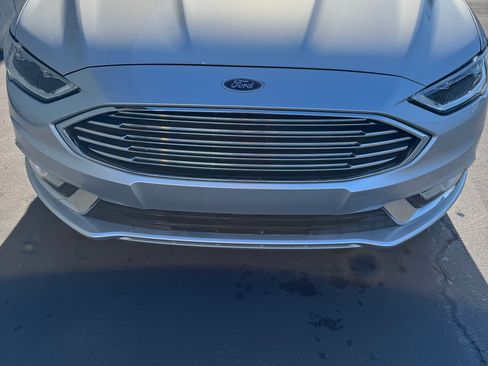 Used 2017 Ford Fusion Titanium image 2
