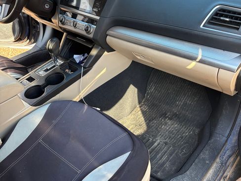 Used 2017 Subaru Outback 2.5i Premium image 4