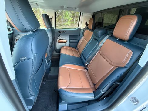Used 2023 Ford Maverick Lariat w/ Lariat Luxury Package AWD/4WD image 12