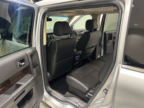 Used 2018 Ford Flex Limited image 9