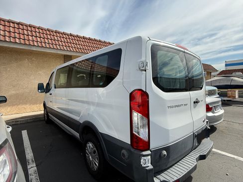 Used 2019 Ford Transit 350 XLT image 9