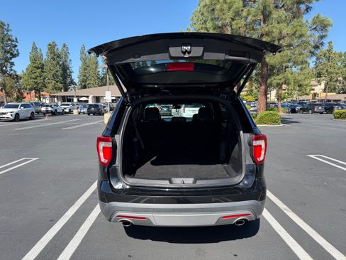 Used 2016 Ford Explorer Limited w/ Equipment Group 301A image 11