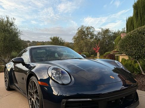 Used 2021 Porsche 911 Carrera 4S AWD/4WD image 6