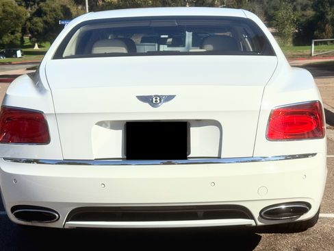 Used 2014 Bentley Flying Spur W12 image 11