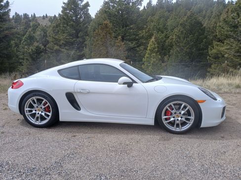 Used 2016 Porsche Cayman S RWD image 1