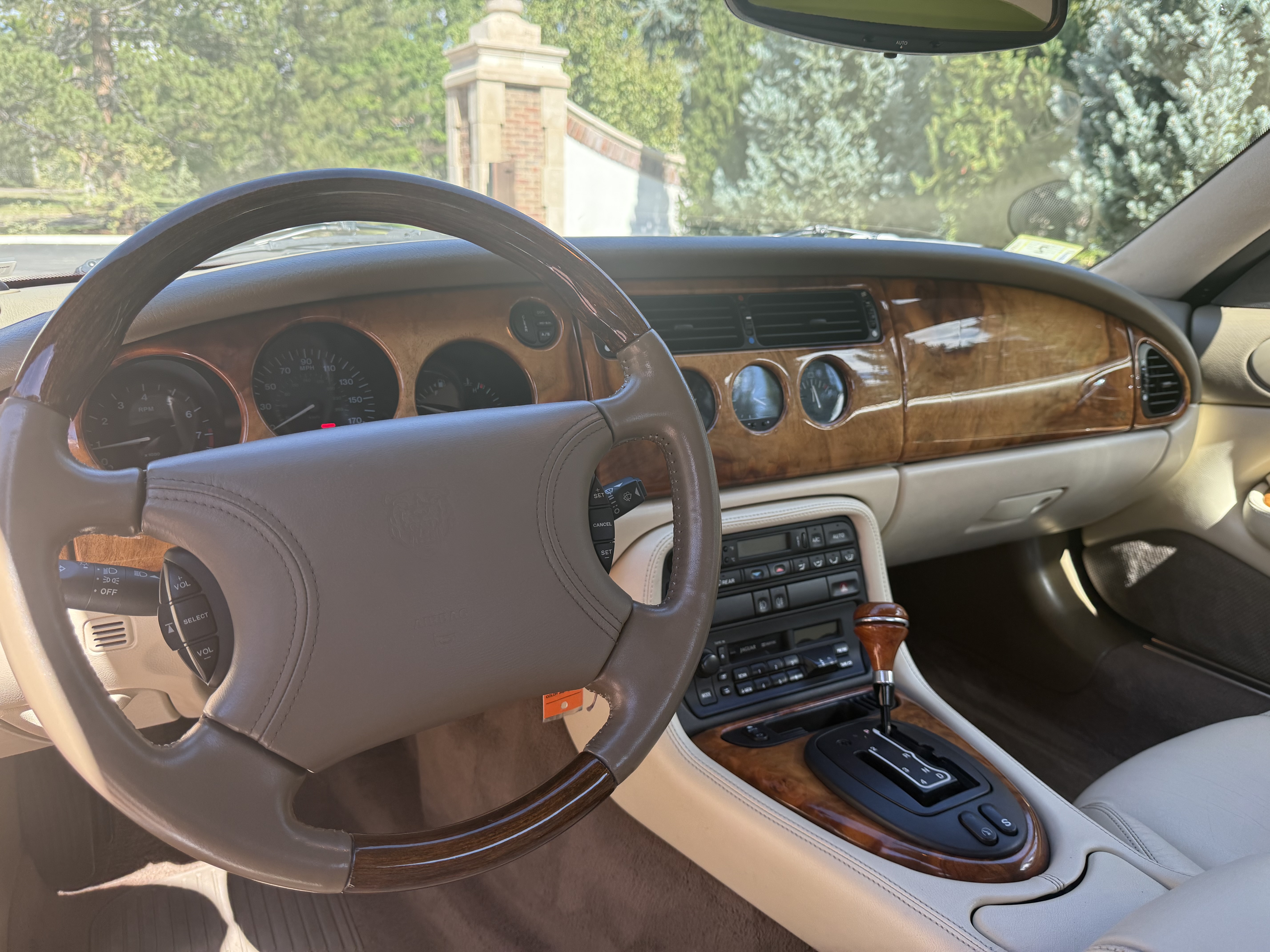 Used 1997 Jaguar XK8 Convertible RWD image 11