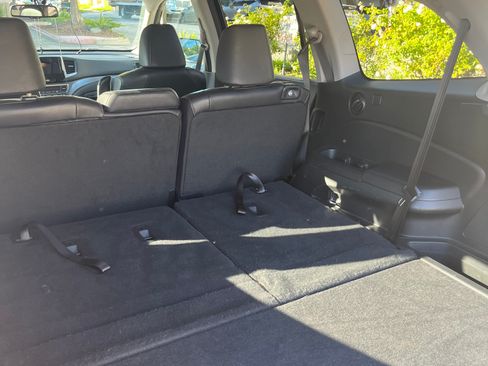 Used 2017 Honda Pilot EX-L image 14