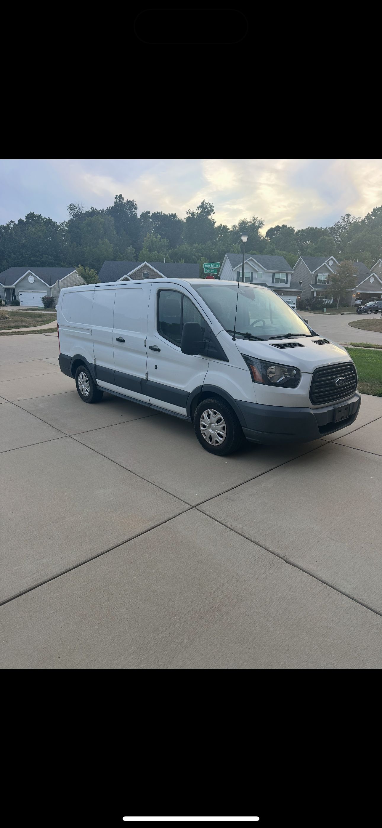 Used 2016 Ford Transit 150 130 Low Roof RWD image 1