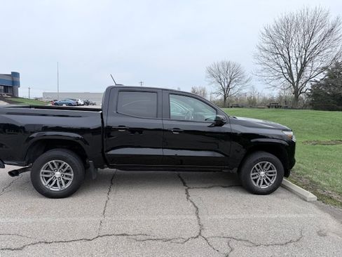 Used 2024 Chevrolet Colorado LT w/ LT Convenience Package II image 1